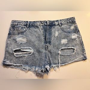 NEW!!!! Light Wash High Waisted Ripped Hem Denim Shorts